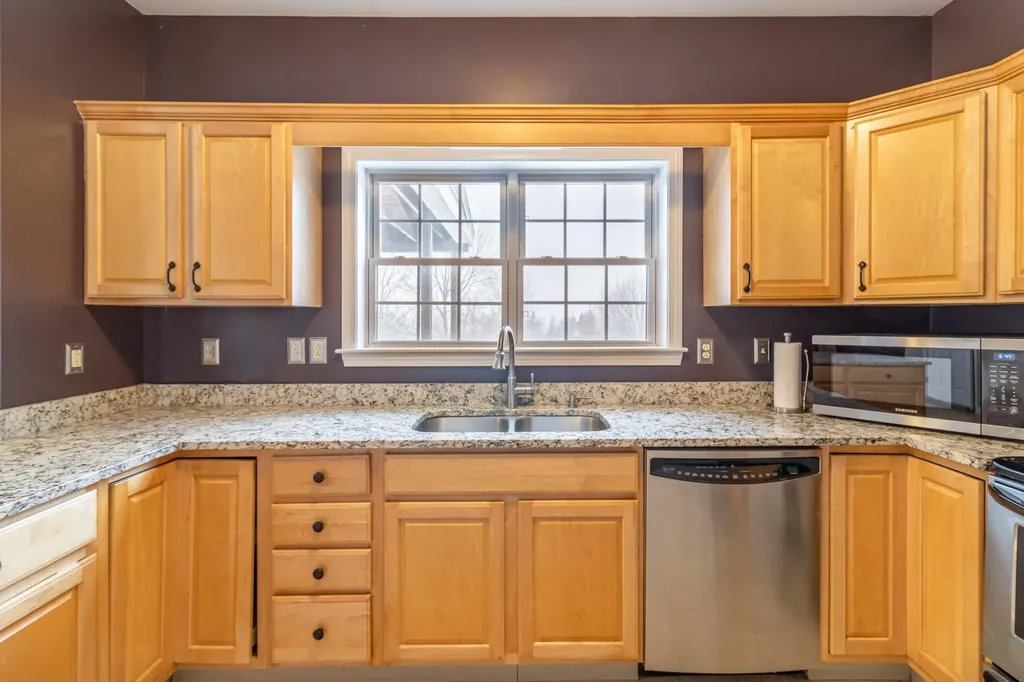 11 City View Drive Holden ME 04429