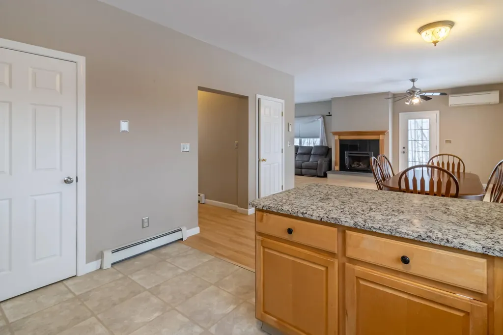 11 City View Drive Holden ME 04429