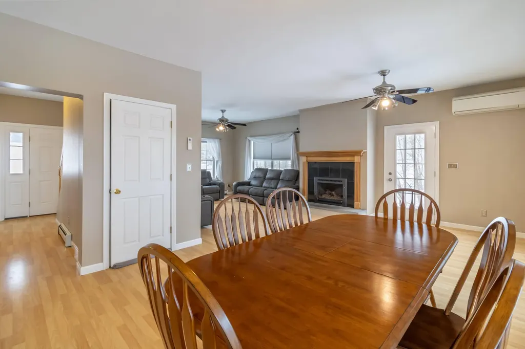 11 City View Drive Holden ME 04429
