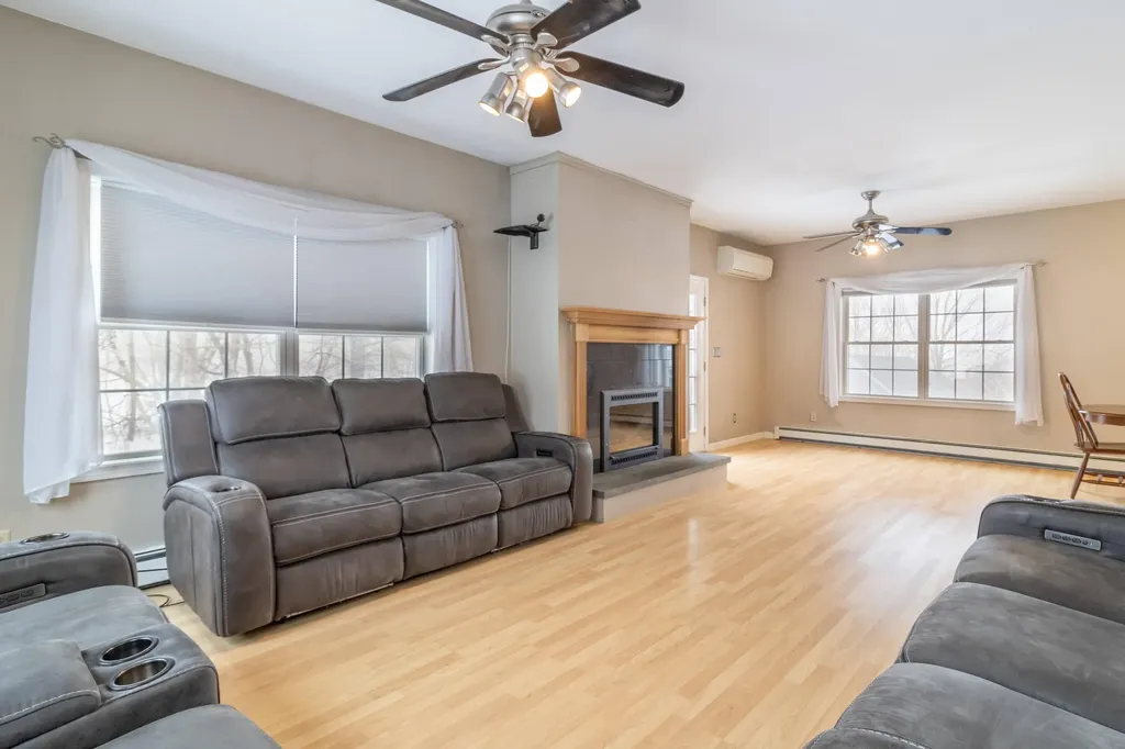 11 City View Drive Holden ME 04429