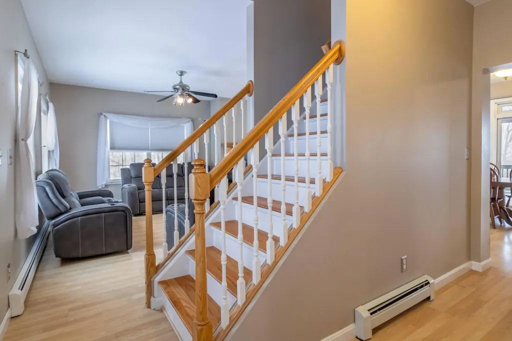 11 City View Drive Holden ME 04429