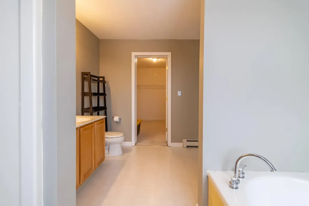11 City View Drive Holden ME 04429