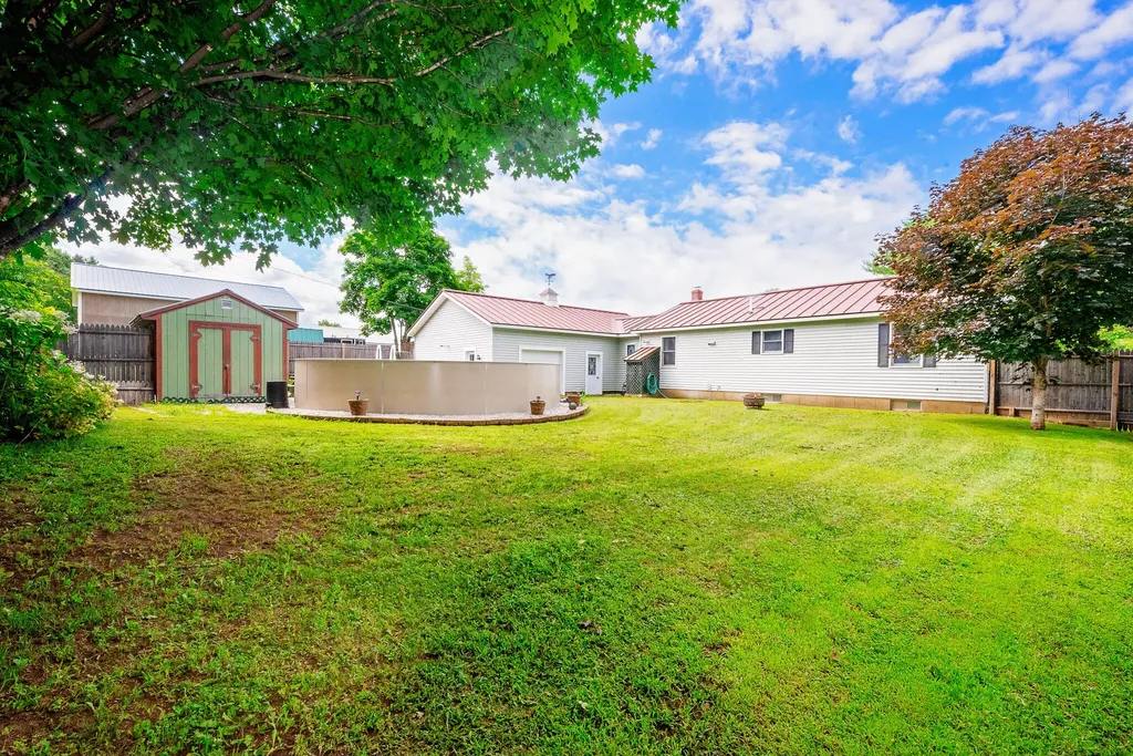 148 Stanwood Park Circle Farmington ME 04938