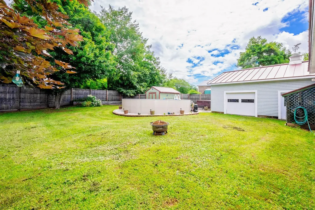 148 Stanwood Park Circle Farmington ME 04938