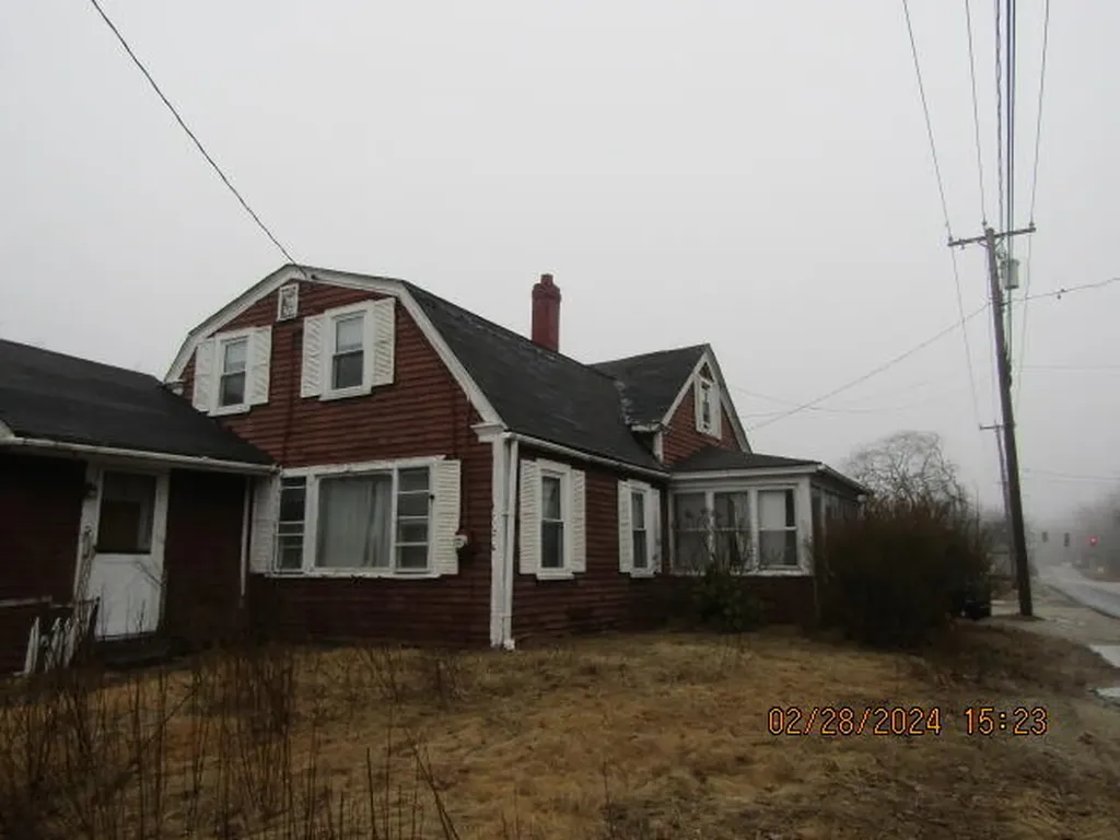 145 Western Avenue Kennebunk ME 04043
