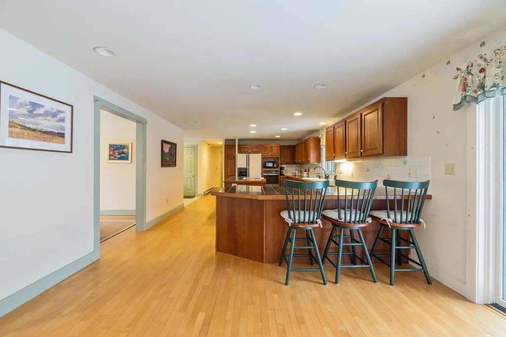 2 Autumn Circle Kennebunk ME 04043