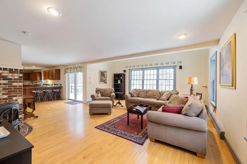 2 Autumn Circle Kennebunk ME 04043