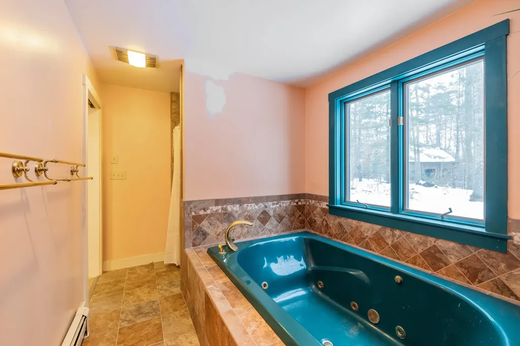 2 Autumn Circle Kennebunk ME 04043