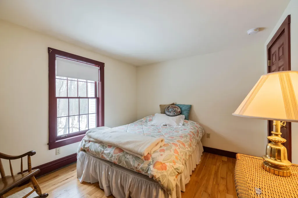 2 Autumn Circle Kennebunk ME 04043