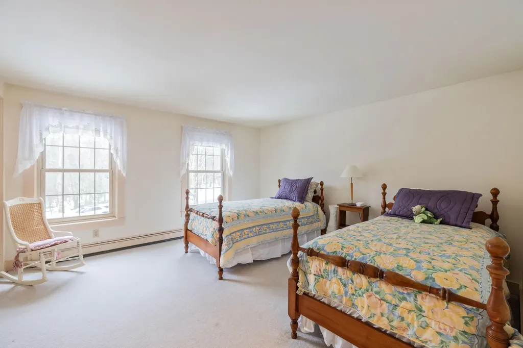 2 Autumn Circle Kennebunk ME 04043