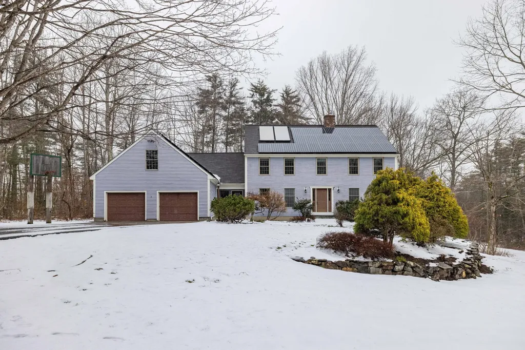 2 Autumn Circle Kennebunk ME 04043