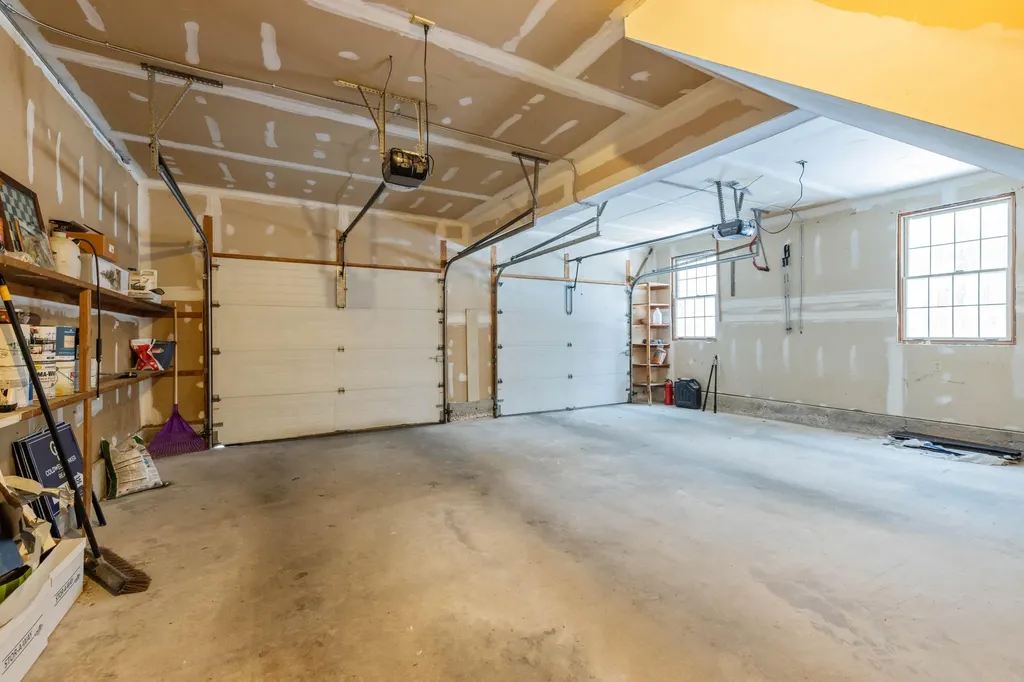2 Autumn Circle Kennebunk ME 04043