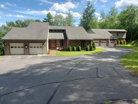 31 Myron Hall Road Raymond ME 04071