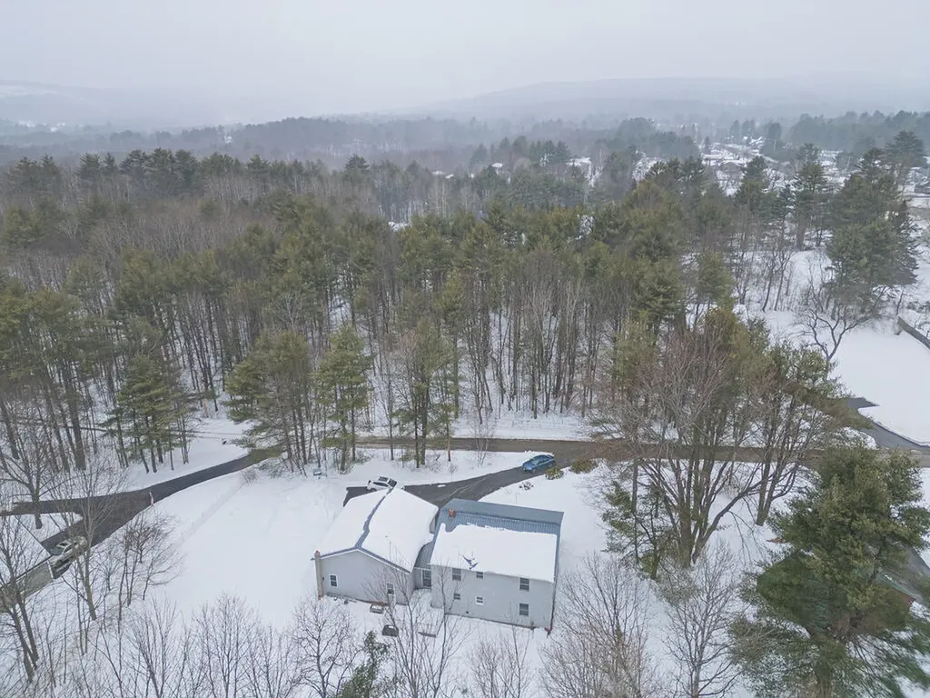 116 Cherrywood Lane Farmington ME 04938