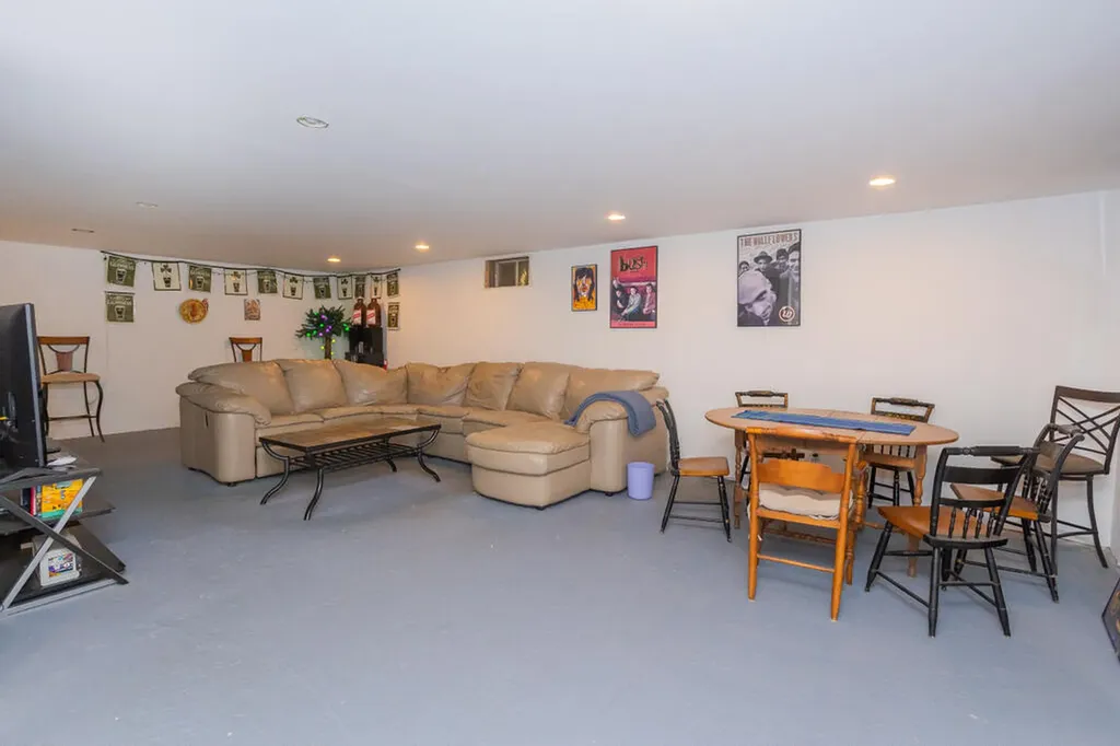 116 Cherrywood Lane Farmington ME 04938