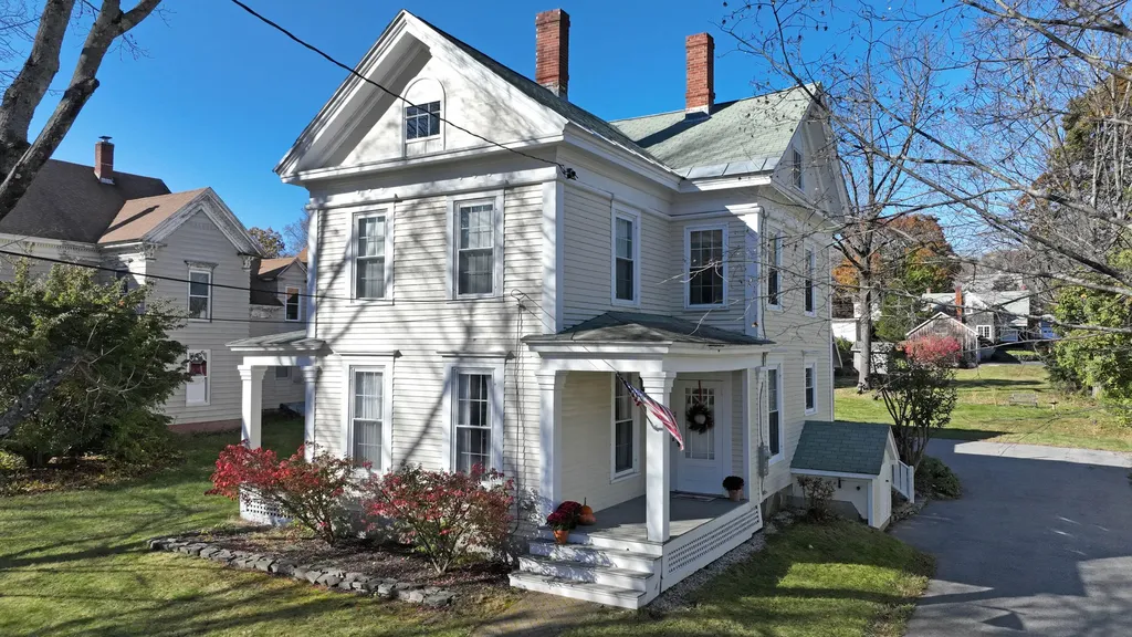 27 Green Street Gorham ME 04038