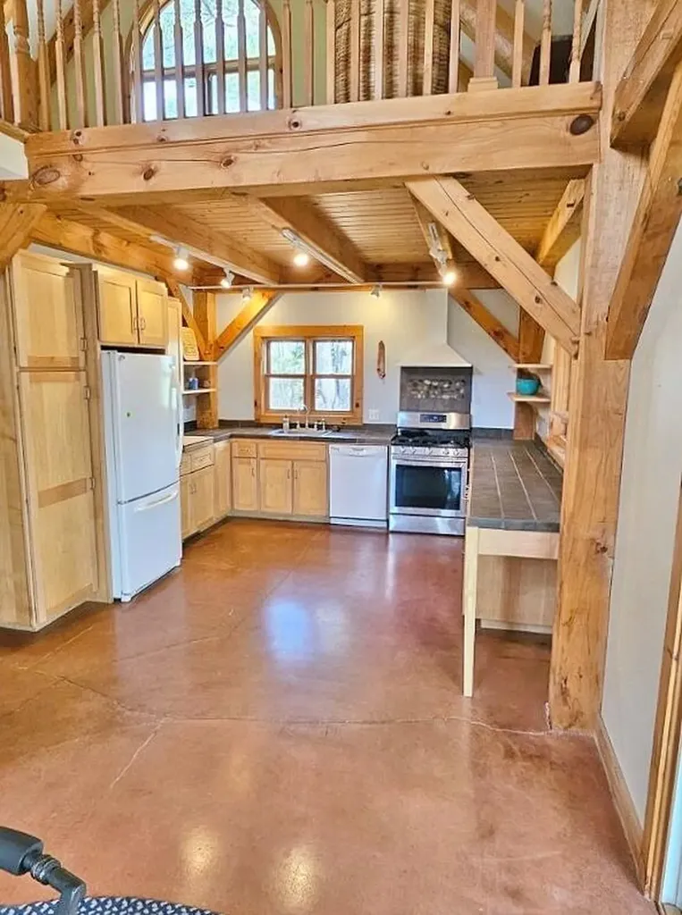57 Salt Pond Road Friendship ME 04547