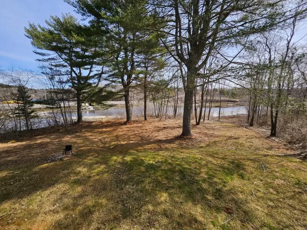 57 Salt Pond Road Friendship ME 04547