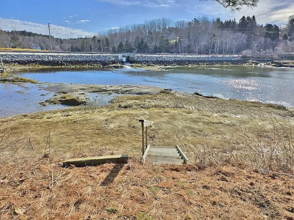 57 Salt Pond Road Friendship ME 04547