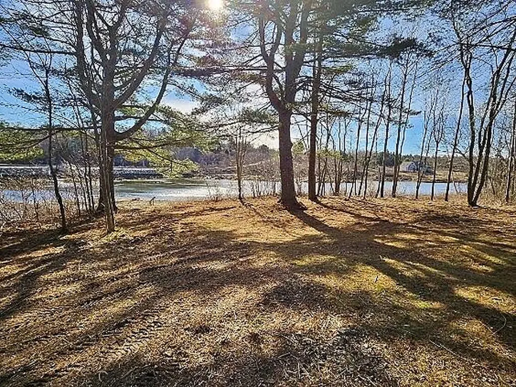 57 Salt Pond Road Friendship ME 04547