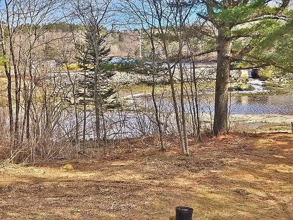 57 Salt Pond Road Friendship ME 04547