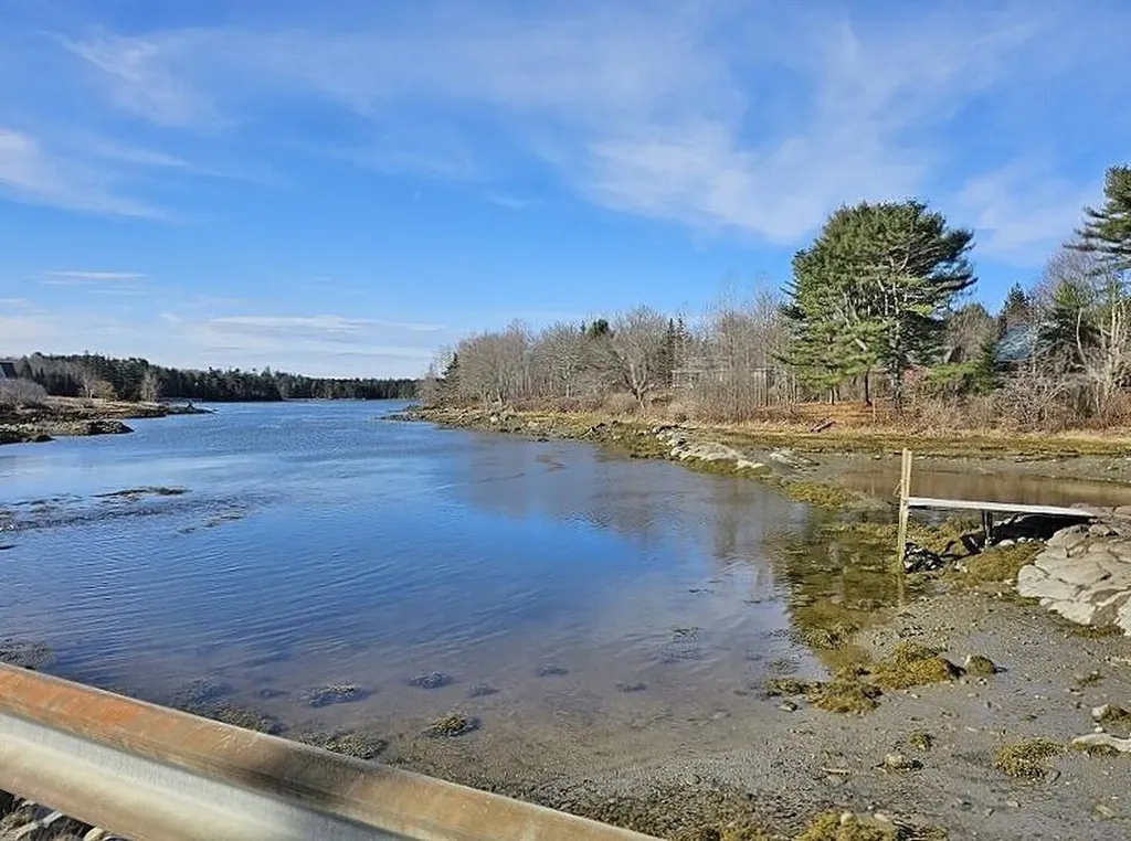 57 Salt Pond Road Friendship ME 04547