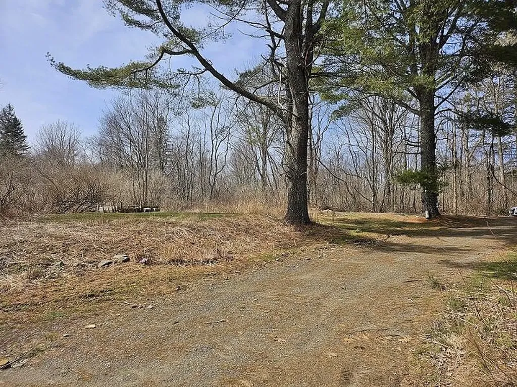 57 Salt Pond Road Friendship ME 04547