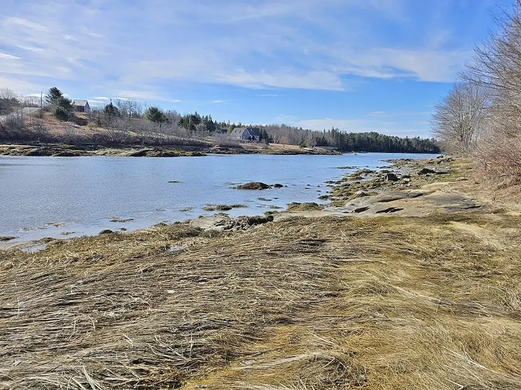 57 Salt Pond Road Friendship ME 04547