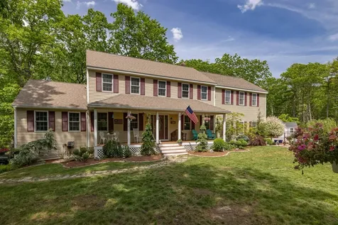 1369 Tatnic Road Wells ME 04090