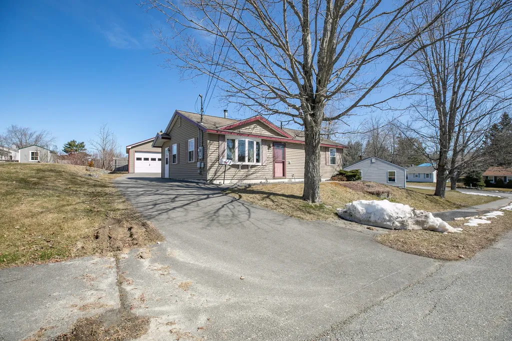7 Nash Street Bangor ME 04401