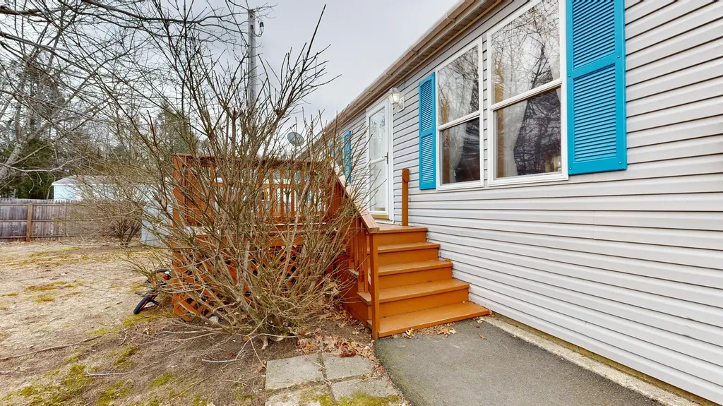 62 Long Street Brunswick ME 04011