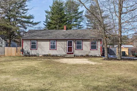 18 Peavey Avenue Windham ME 04062