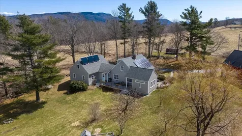 26 Sugar Maple Road Hope ME 04847