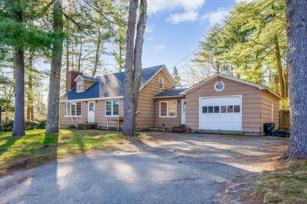 10 Spruce Drive Gray ME 04039