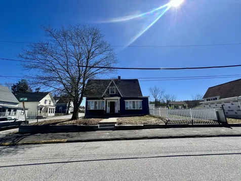 35 Oak Street Biddeford ME 04005