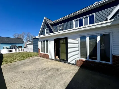 35 Oak Street Biddeford ME 04005