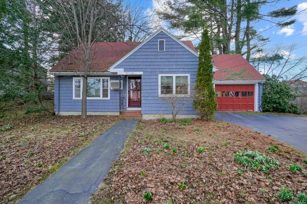104 Highland Street Portland ME 04103