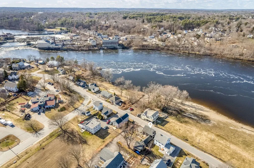 60 Water Street Brunswick ME 04011