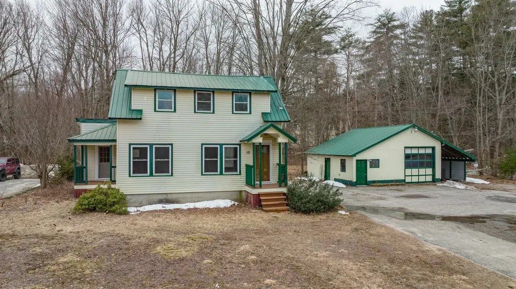 10 Richville Road Standish ME 04084