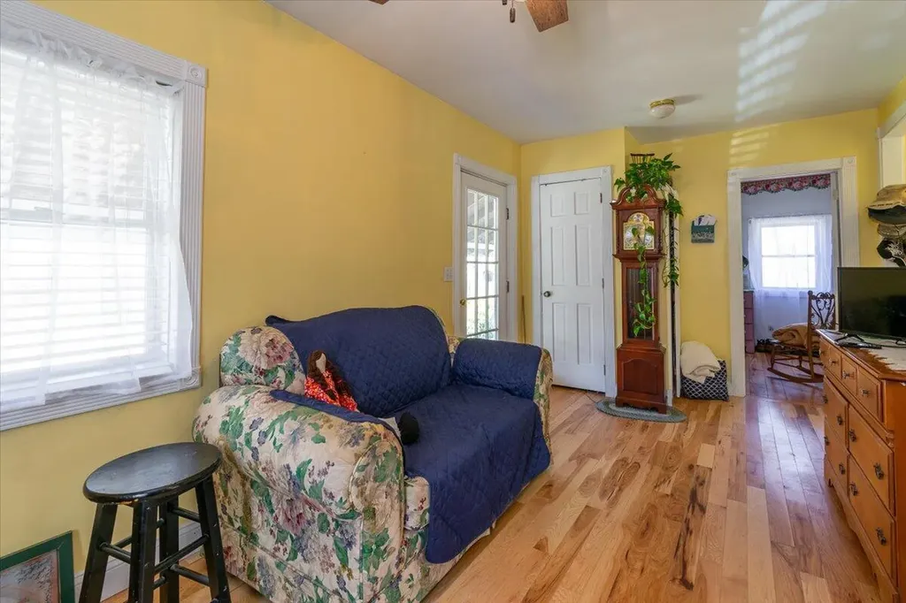 612 Lincolnville Avenue Searsmont ME 04973