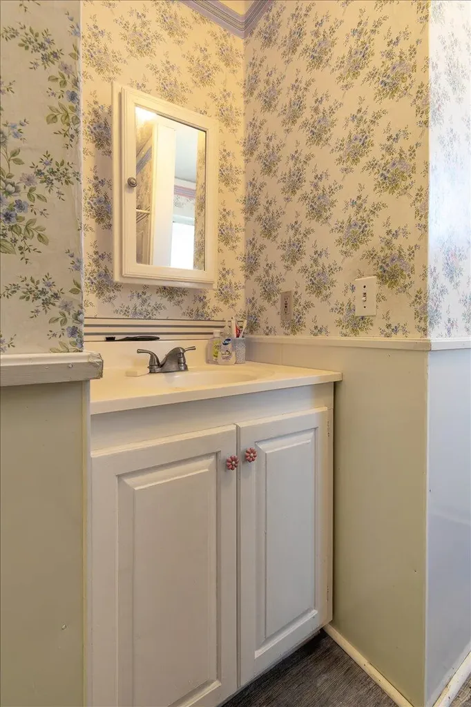 612 Lincolnville Avenue Searsmont ME 04973