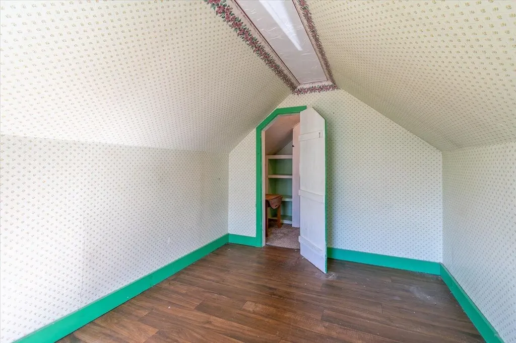 612 Lincolnville Avenue Searsmont ME 04973