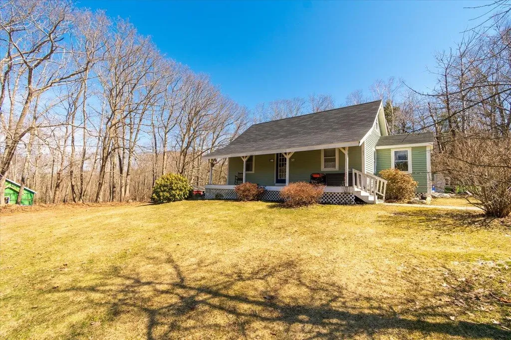 612 Lincolnville Avenue Searsmont ME 04973