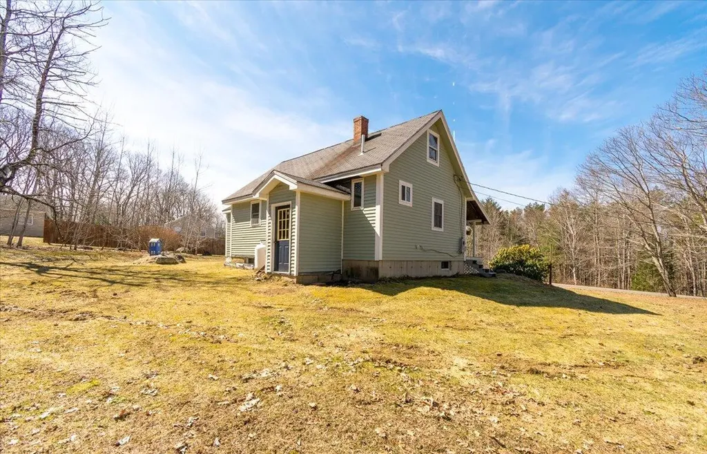 612 Lincolnville Avenue Searsmont ME 04973