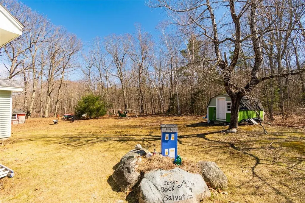 612 Lincolnville Avenue Searsmont ME 04973