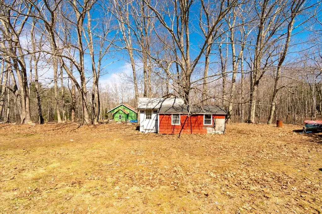 612 Lincolnville Avenue Searsmont ME 04973
