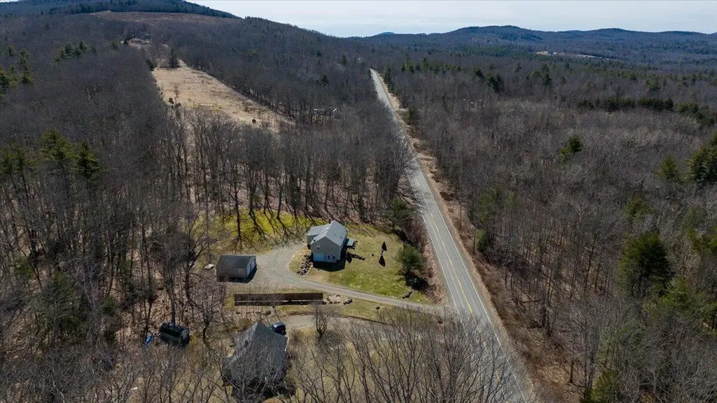612 Lincolnville Avenue Searsmont ME 04973