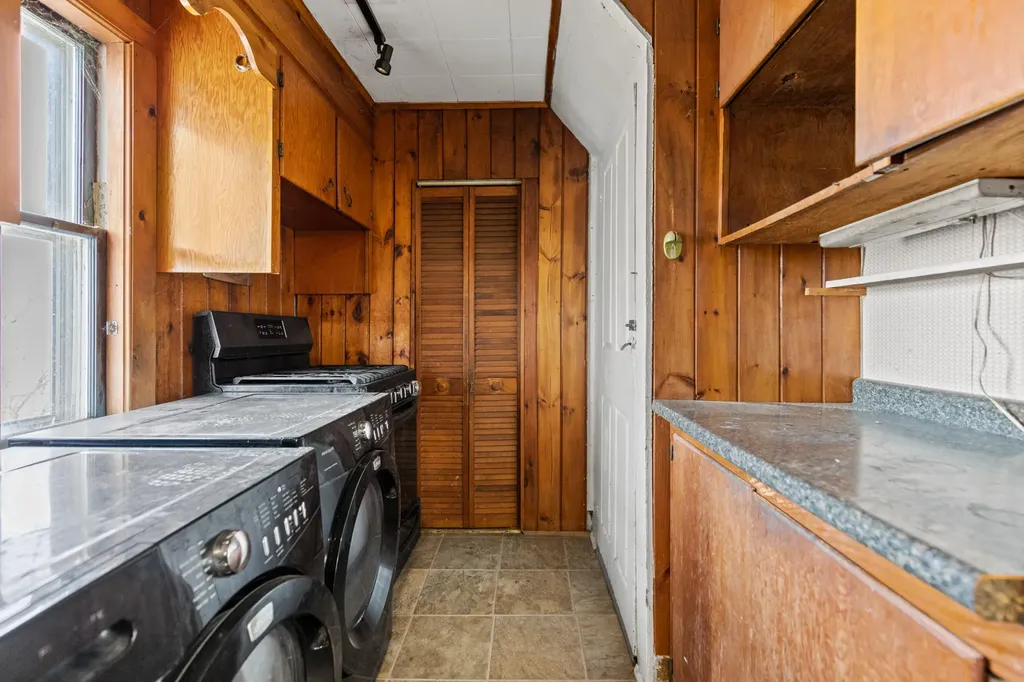 706 River Road Buxton ME 04093