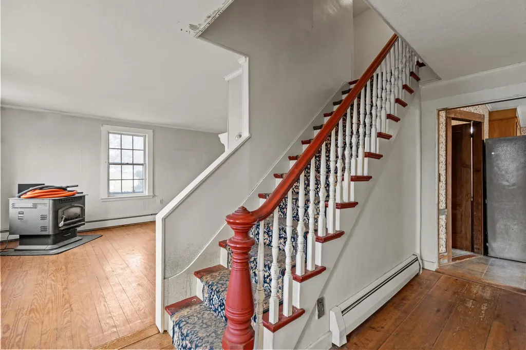 706 River Road Buxton ME 04093