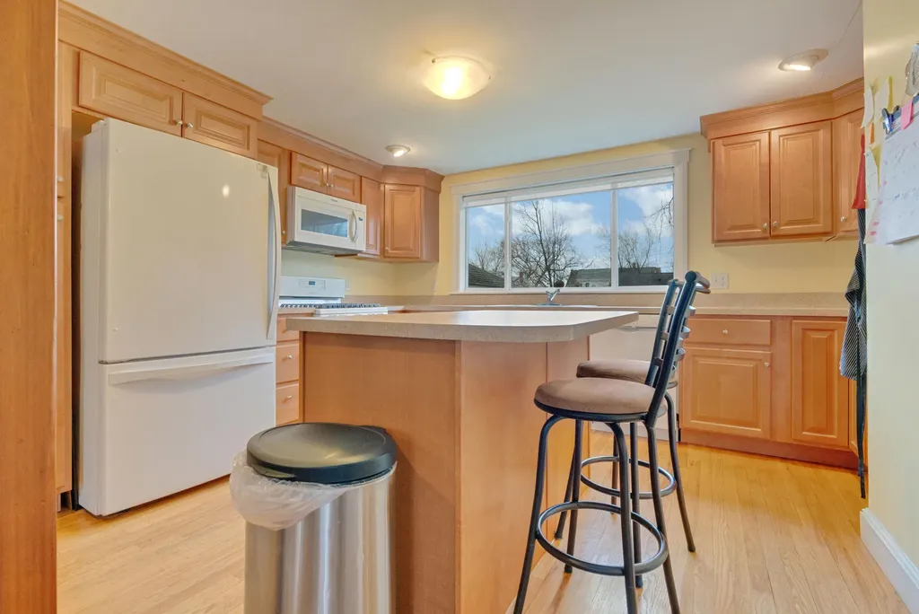 14 Chapman Street Portland ME 04103